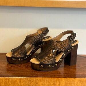 Californians Bronze Metallic Jean Sandals